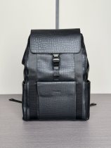 入手困難！ 2024 プラダ 新作バックパック偽物