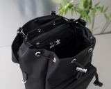 日本未入荷 2024 プラダ 新作バックパックコピー