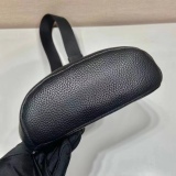 ★日本!!人気！ 2024 プラダ 新作ボディバッグ偽物