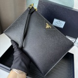 日本未入荷 2024 プラダ 新作クラッチバッグコピー