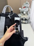 入手困難品！ 2024 プラダ 新作バックパック偽物