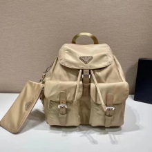 超希少！ 2024 プラダ 新作バックパック偽物