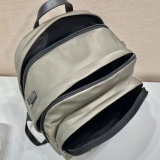 世界中で大人気♪ 2024 プラダ 新作バックパックコピー