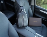 ☆超人気☆ 2024 ボッテガヴェネタ 新作ボディバッグ偽物