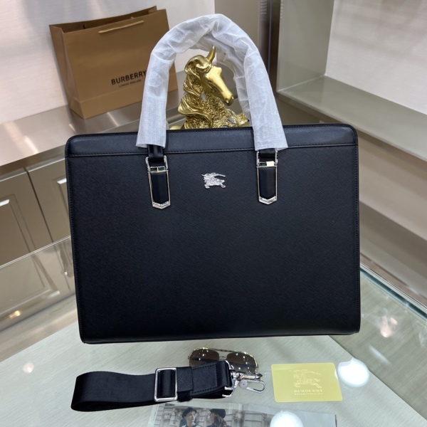 ☆超人気☆ 2024 バーバリー 新作ブリーフケース偽物