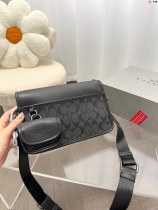 日本未入荷 2024 コーチ 新作ショルダーバッグスーパーコピー