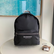 世界中で大人気♪ 2024 バーバリー 新作バックパック偽物