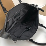 送料込 2024 バーバリー 新作ブリーフケースコピー