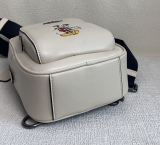 定番人気！ 2024 コーチ 新作ボディバッグコピー