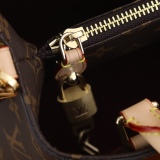 目を惹くカラー 2024 ルイヴィトン 新作ハンドバッグ偽物M40155