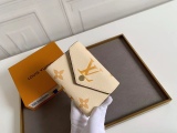 新色登場☆ ルイヴィトン レディース 折り財布 コピー 80086
