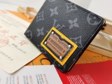 使い勝手良し ルイヴィトン メンズ 折り財布 偽物 M60895