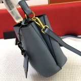 世界中で大人気♪ 2024 プラダ 新作 トートバッグ 偽物 1BA219