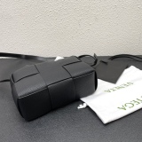 激安価格！2024 ボッテガヴェネタ 新作 ハンドバッグ スーパーコピー S06002
