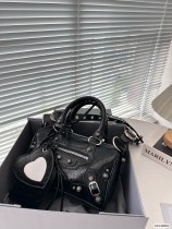 【即発】★ 2024 バレンシアガ 新作 ハンドバック スーパーコピー 98652