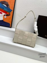 送料込 2024 ボッテガヴェネタ 新作 ハンドバッグ コピー S03033