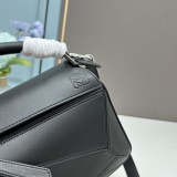 売上総額１位！2024 ロエベ 新作 ハンドバッグ 偽物 S21