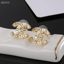超希少！シャネル ピアス 偽物