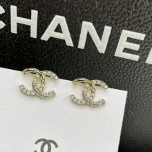 入手困難品！シャネル ピアス 偽物