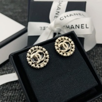 日本未入荷 シャネル ピアス 偽物