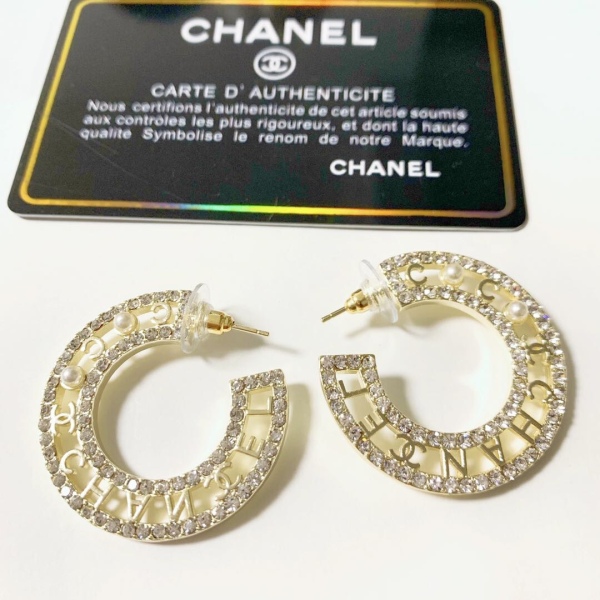 激安価格！シャネル ピアス 偽物