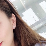 【大特価】スワロフスキー ピアス スーパーコピー