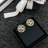 日本未入荷 シャネル ピアス 偽物