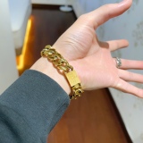 人気爆発☆ グッチ ブレスレット スーパーコピー