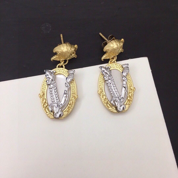 完売前に！ヴェルサーチェ ピアス コピー