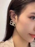 おすすめ バレンシアガ ピアス スーパーコピー 2色