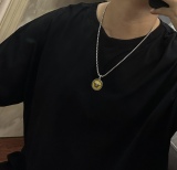 新色登場☆ ヴェルサーチェ ネックレス 偽物