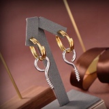 目を惹くカラー バレンシアガ ピアス コピー