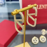累積売上総額第１位！ヴァレンティノ ピアス 偽物