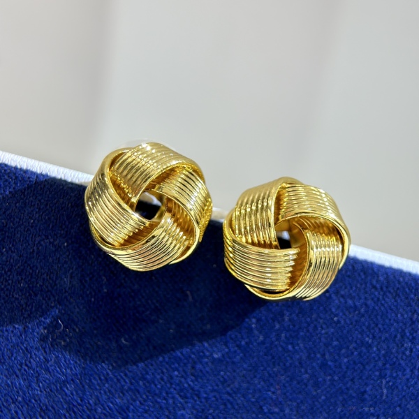 新色登場☆ セリーヌ ピアス コピー