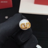 送料込 ヴァレンティノ ピアス コピー
