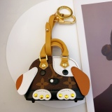 送料込 ルイヴィトン キーホルダー 偽物