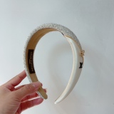 肌触り最高な ルイヴィトン ヘアバンド 偽物
