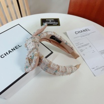 入手困難品！シャネル ヘアバンド 偽物