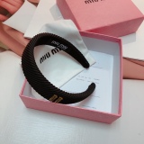 絶対欲しい！ミュウミュウ ヘアバンド 偽物