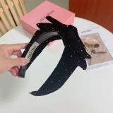 完売必至 ミュウミュウ ヘアバンド コピー