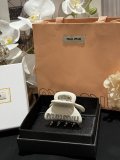 入手困難品！ミュウミュウ バンスクリップ コピー