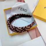 注目度抜群！フェンディ ヘアバンド 偽物