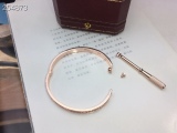 注目アイテム☆ カルティエ ブレスレット 18K コピー 2色