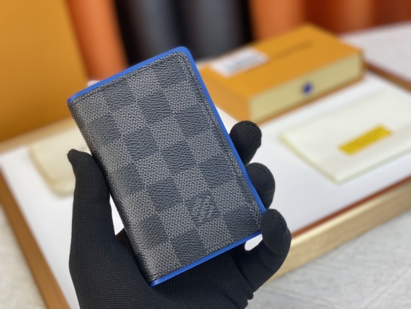 目を惹くカラー ルイヴィトン メンズ カードケース スーパーコピー M30301