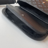 日本未入荷 ルイヴィトン レディース ショルダーバッグ スーパーコピー M12806