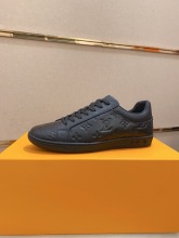 完売必至 2026 ルイヴィトン 新作 スニーカー コピー