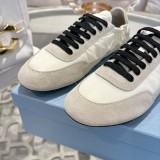 完売必至 2026 プラダ 新作 男女兼用 スニーカー 偽物