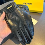 争奪戦 2026 フェンディ 新作 手袋 スーパーコピー