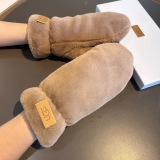 目を惹くカラー 2026 アグ 新作 手袋 偽物