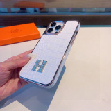 人気爆発☆ 2026 エルメス 新作 iPhone ケース 全機種 販売 スーパーコピー